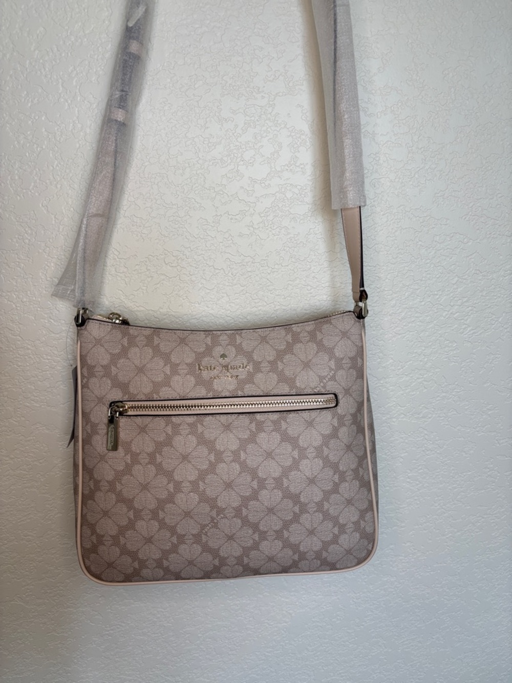 Authentic kate spade Light Blush Floral Pattern Crossbody Bag